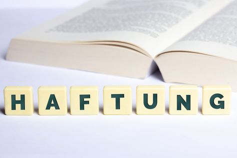 Foto: Würfeln mit Buchstaben darauf